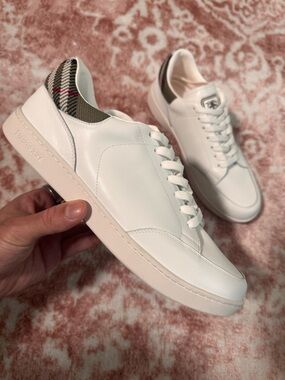 Burberry White Leather Set Sneakers. Used only once. Eu43,us9.5